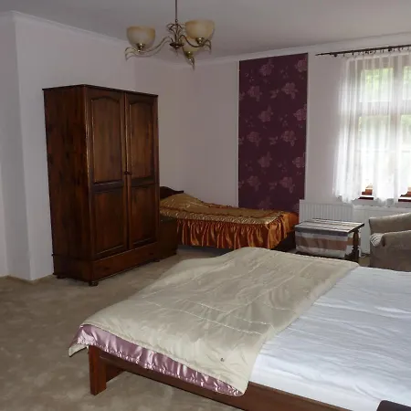 Dwor Inn *